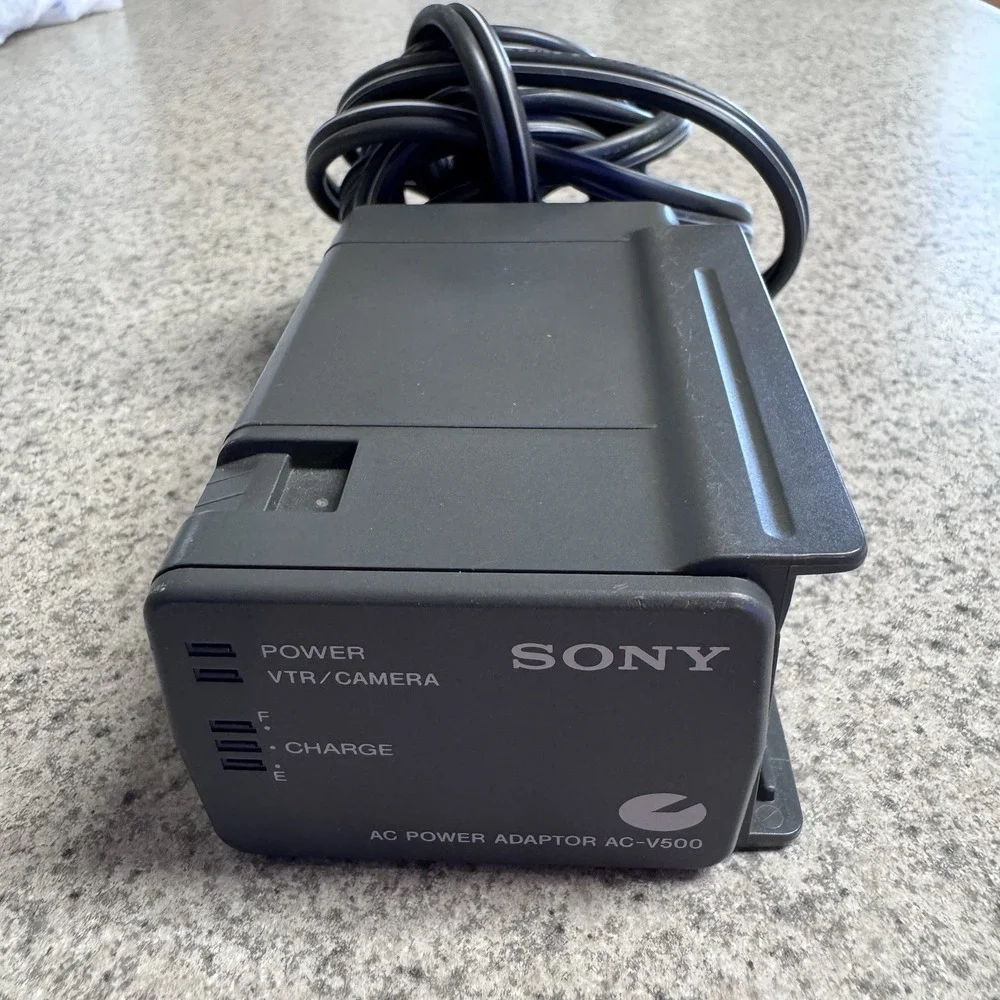 Sony AC-V500 Adaptor Handycam Charger
